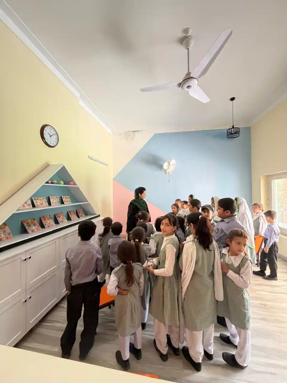 APS students visiting the newly opened APS Premier campus